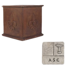 Load image into Gallery viewer, Fleur De Lis Box Planter