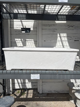 Load image into Gallery viewer, Hampden Plain Rectangular Planter
