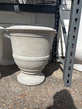 Load image into Gallery viewer, Toulouse Urn
