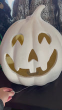 Load and play video in Gallery viewer, Battery Operated Jack-O-Lanterns
