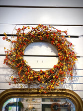Load image into Gallery viewer, Berry Wreath
