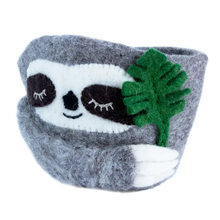Load image into Gallery viewer, Animal Felt Planters
